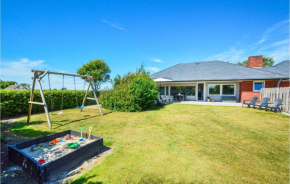 Lovely Home In Bredebro With House Sea View